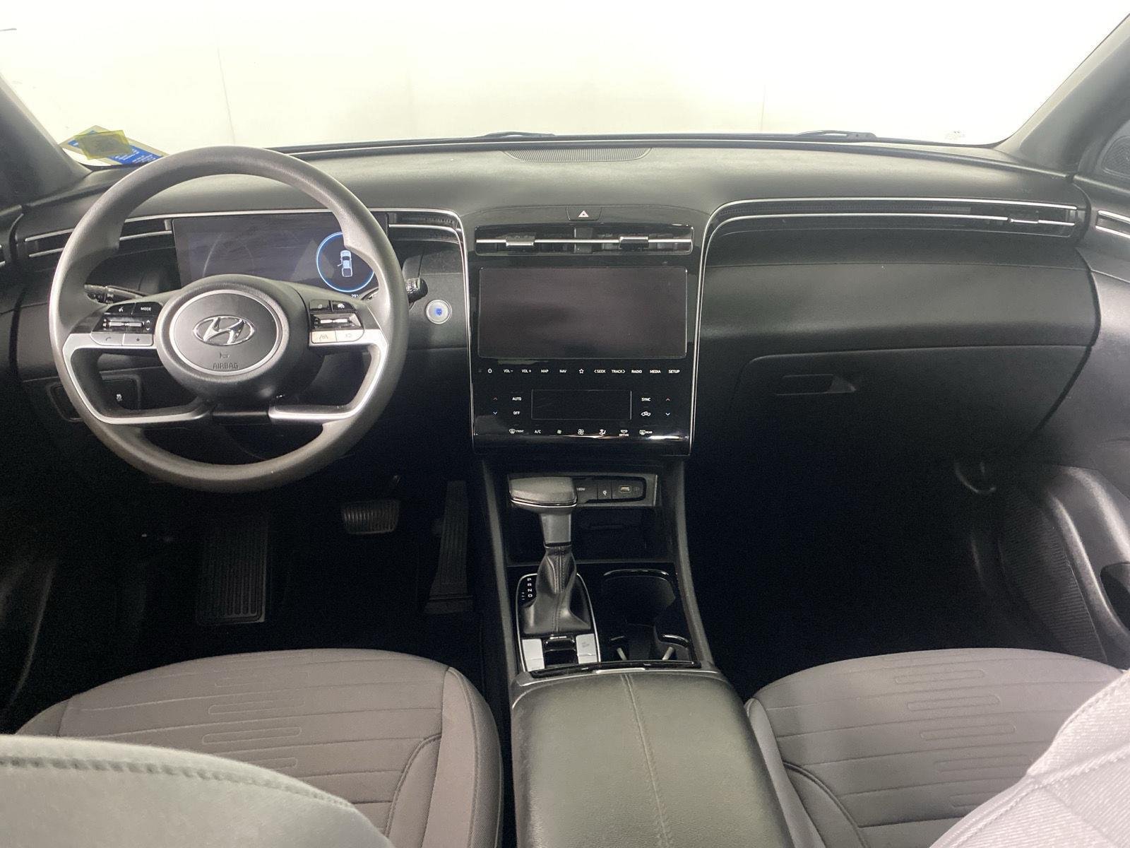 Used 2024 Hampton Gray Hyundai SEL image 25