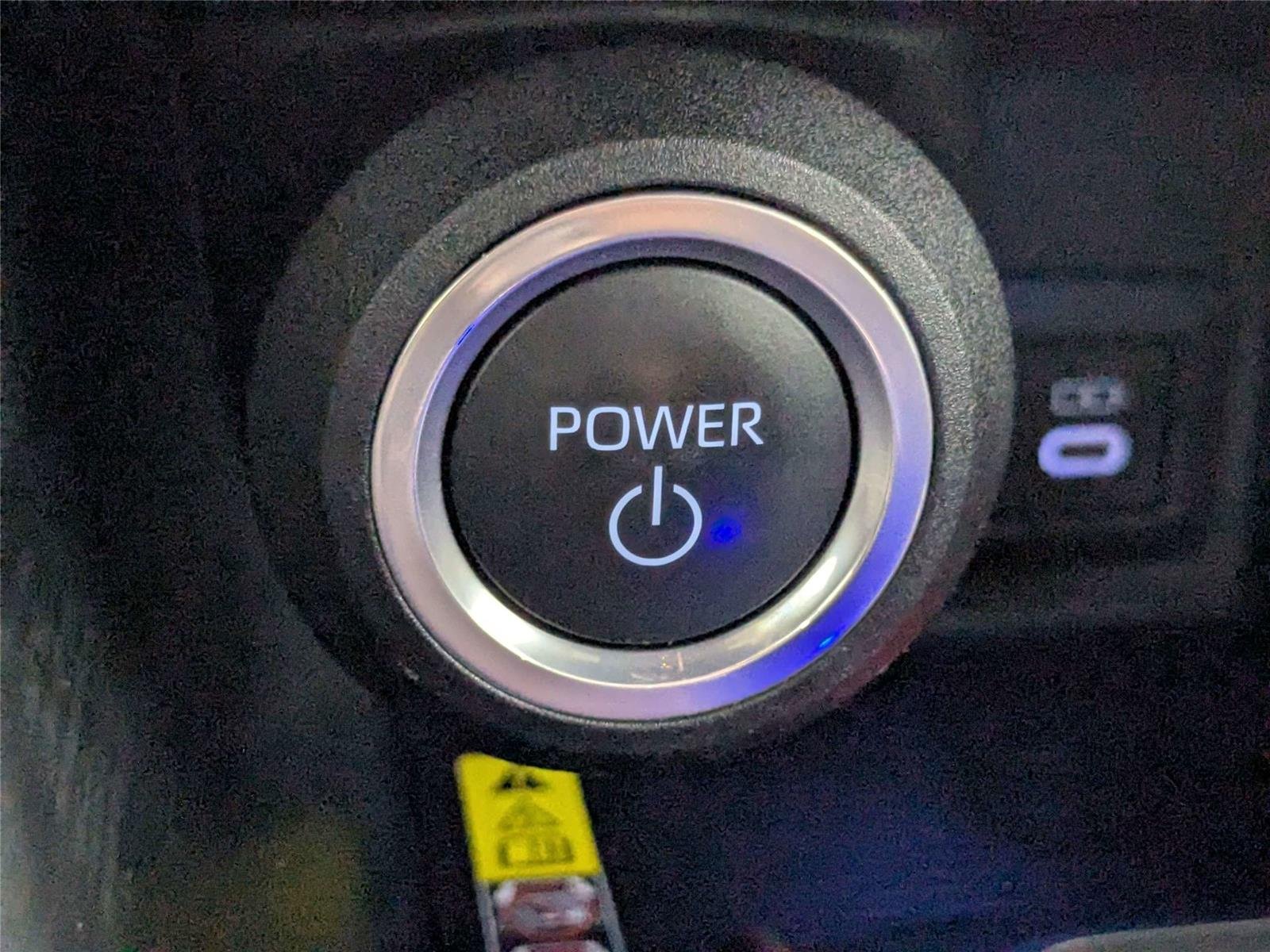 Certified Used 2023 Wind Chill Pearl Toyota Limited image 28