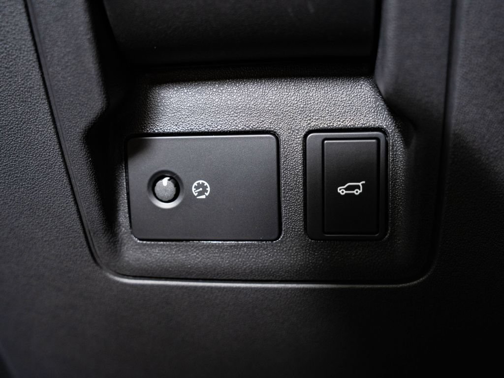 New 2026 Arroios Grey Land Rover S image 27