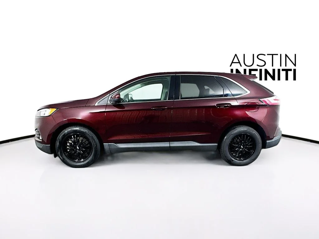 Used 2021 Red Ford SEL image 4