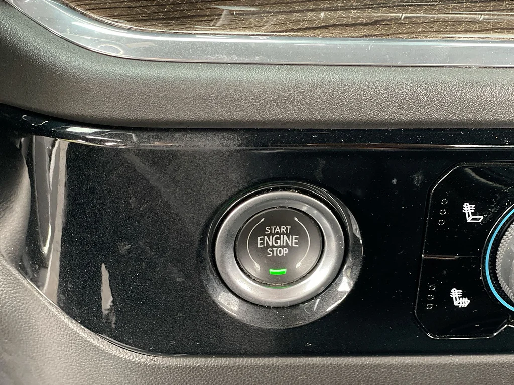 Used 2023 Sterling Gray Metallic Chevrolet LT image 17