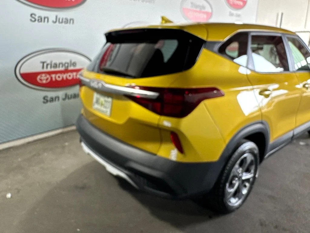 Used 2022 Yellow Kia LX image 21