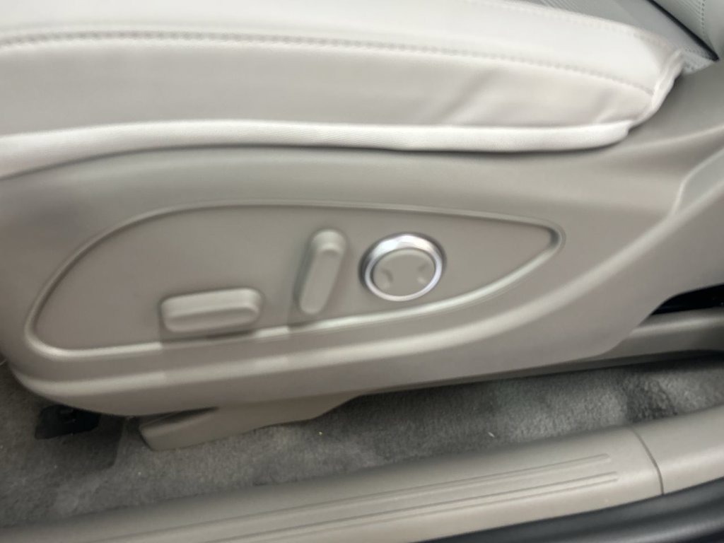 New 2026 Gray Pearl Hyundai SEL 8P image 13