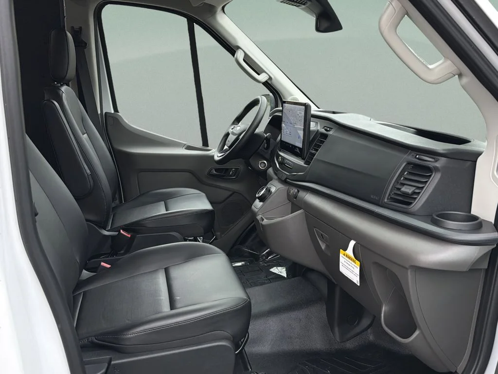 New 2025 Oxford White Ford Cargo Van image 42
