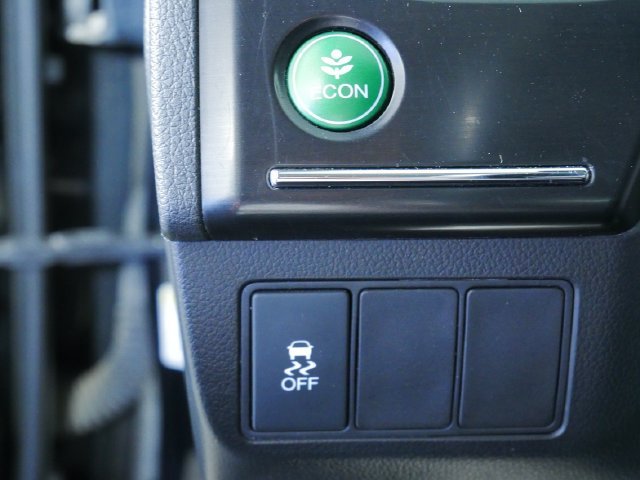 Used 2013 Black Honda LX image 23