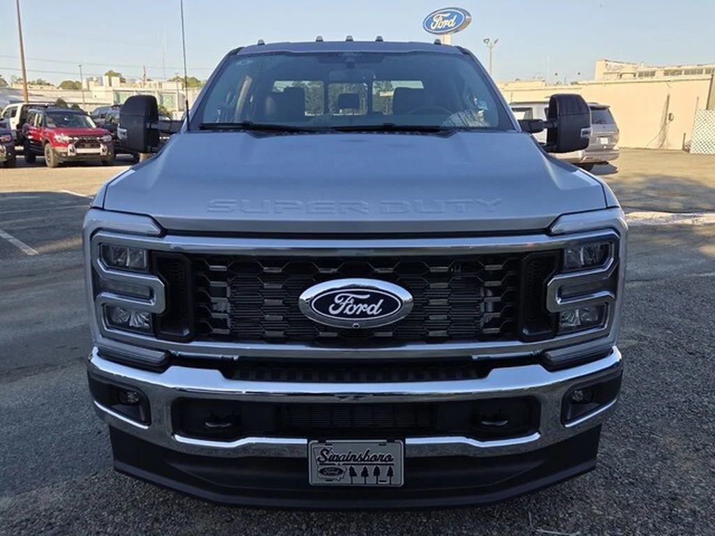 New 2027 Iconic Silver Metallic Ford F-350® Lariat® image 2