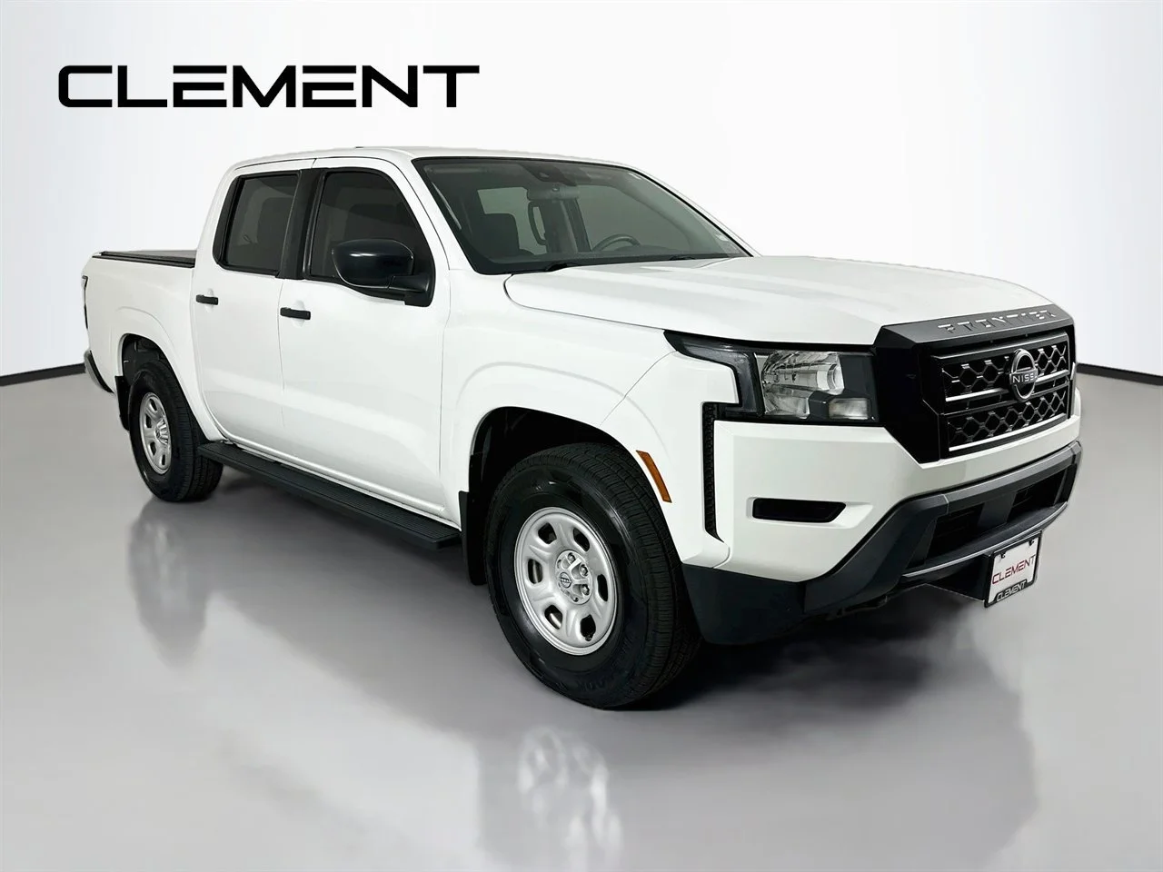 Certified Used 2022 Glacier White Nissan S image 5
