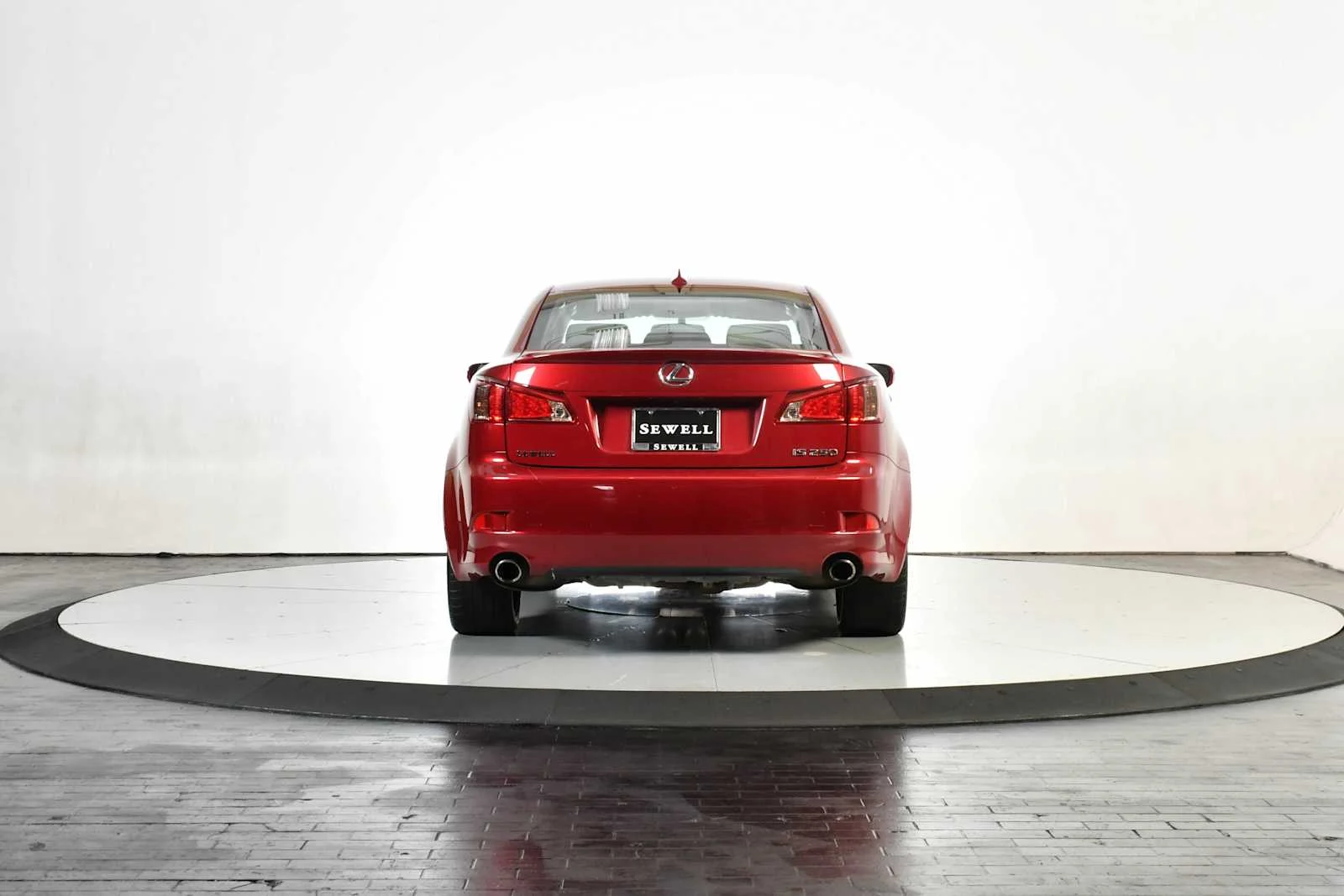 Used 2011 Matador Red Mica Lexus  image 4