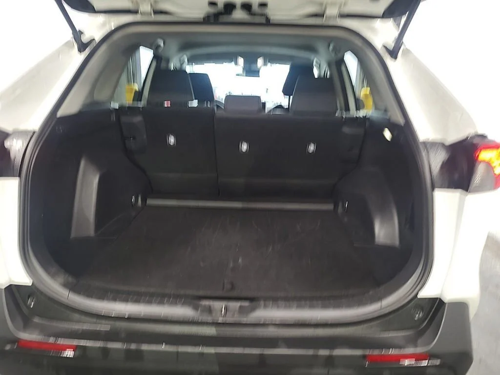 Used 2025 White Toyota LE image 5