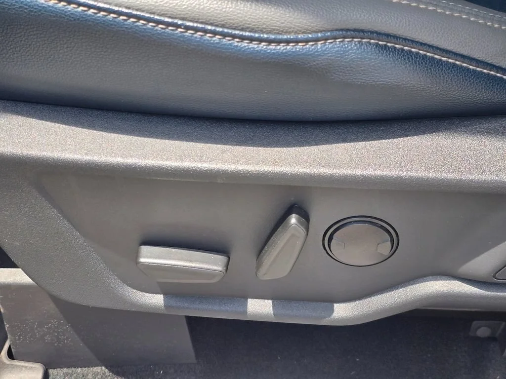 Used 2023 Cactus Gray Ford Base image 19