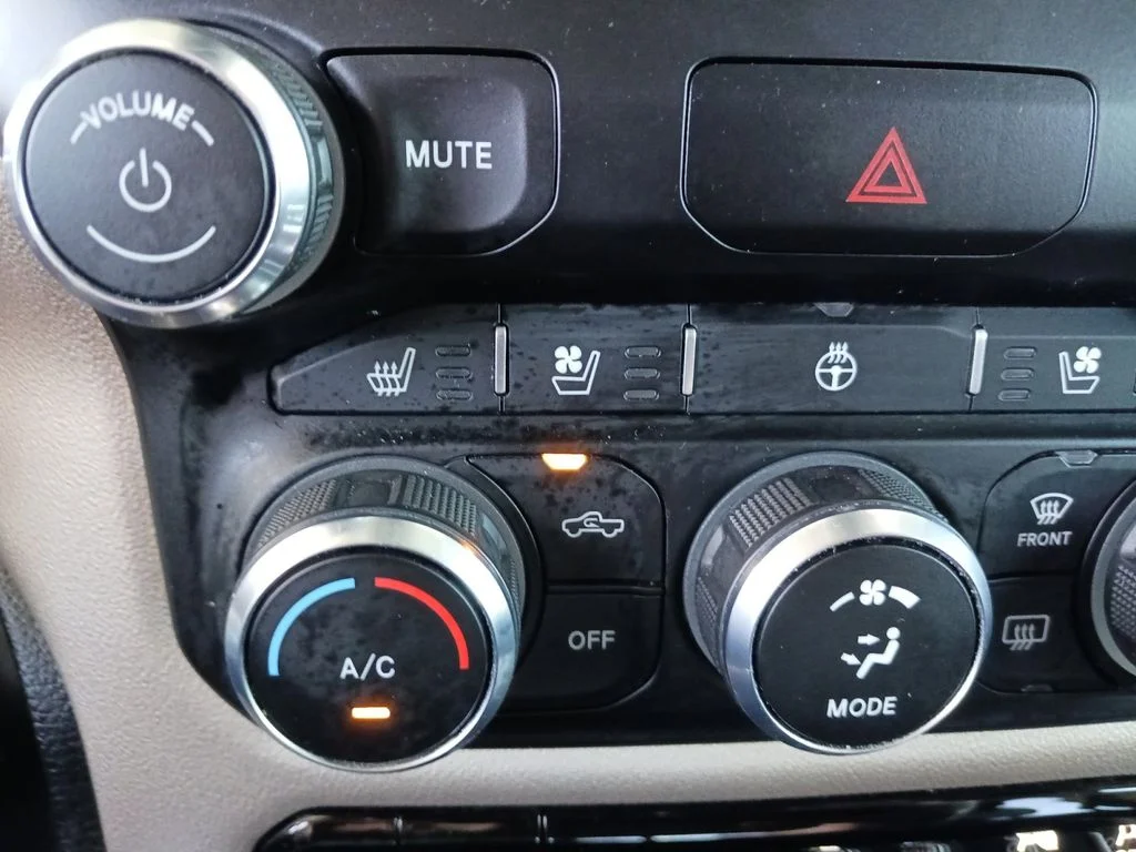 Used 2021 Black Ram Laramie image 27