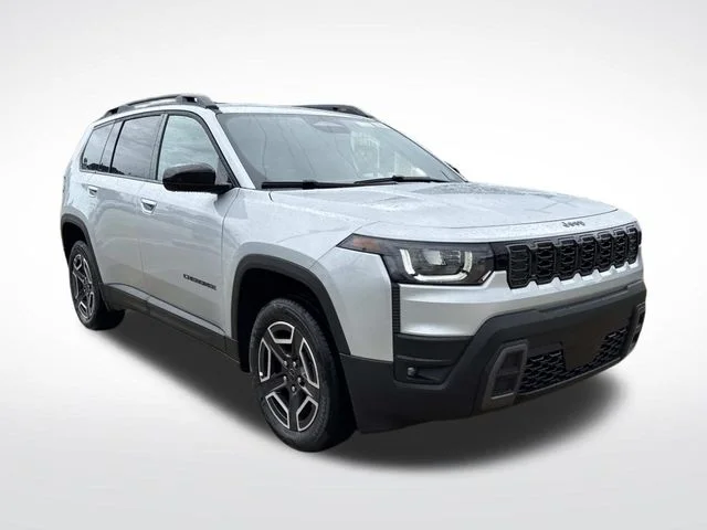 New 2026 Silver Zynith Clear-Coat Exterior Paint Jeep Laredo image 1