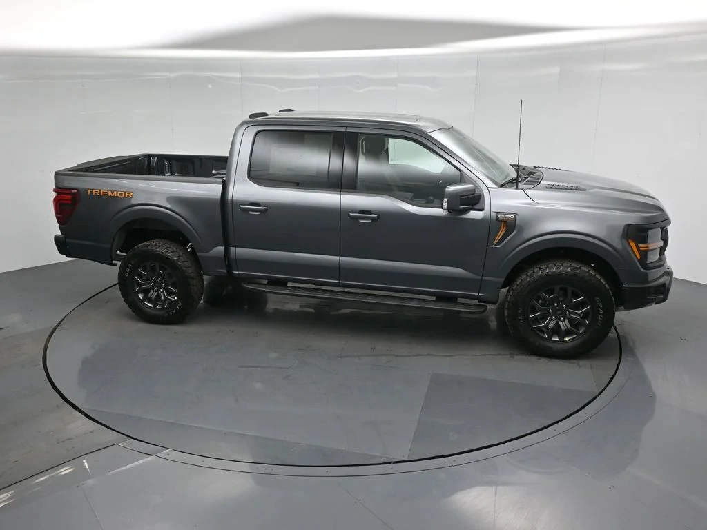 New 2026 Carbonized Gray Metallic Ford Tremor image 52