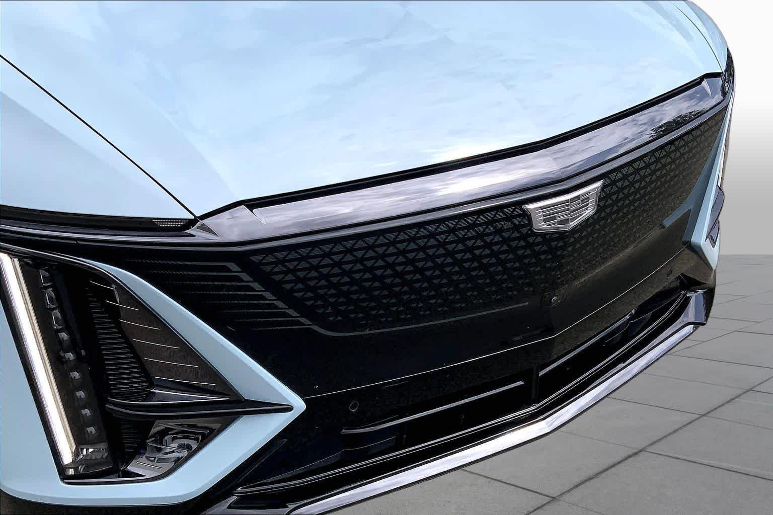 Used 2024 Nimbus Metallic Cadillac Sport image 29