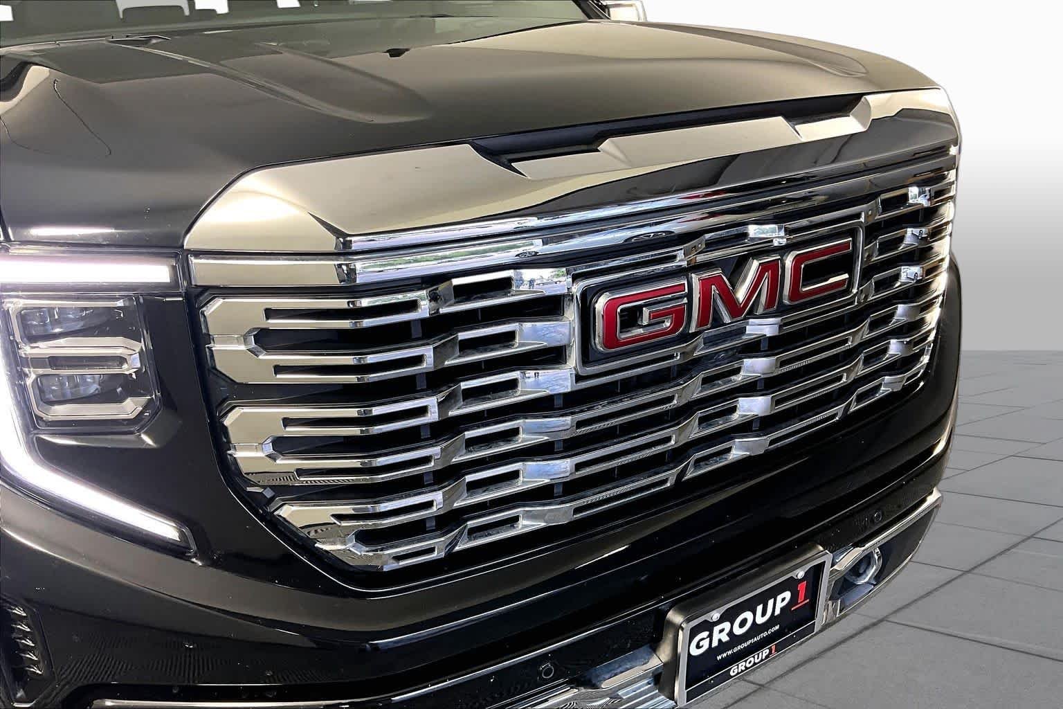 Certified Used 2025 Onyx Black GMC Denali image 29