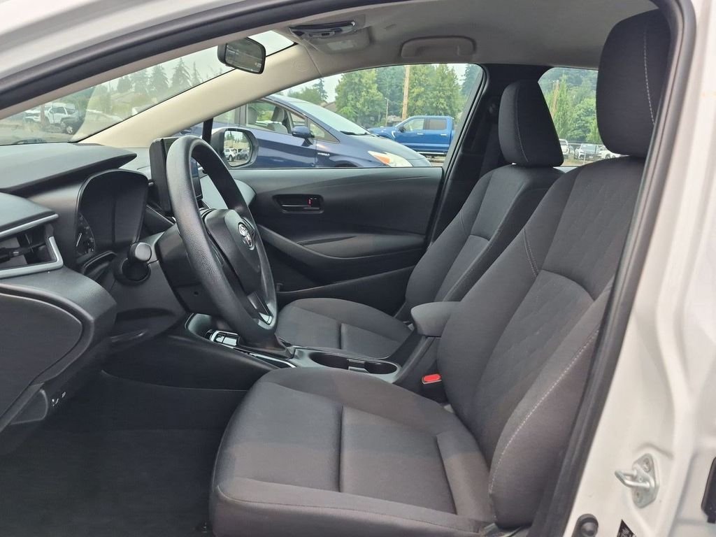Used 2024 Ice Toyota LE image 12