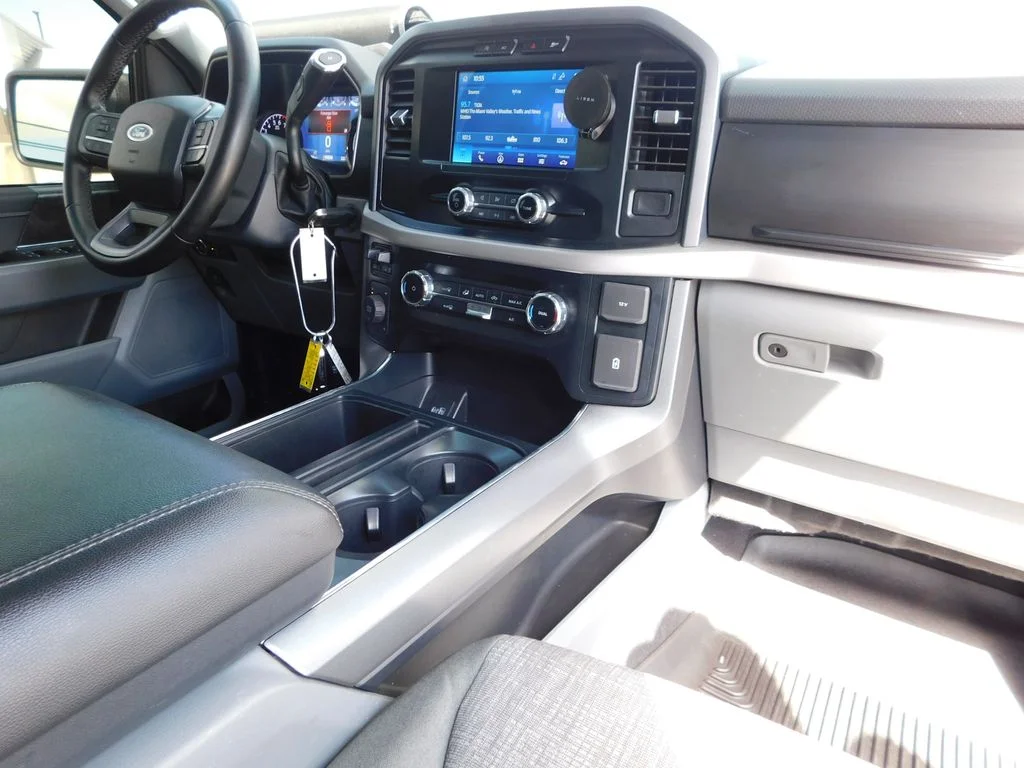 Used 2023 Oxford White Ford XLT image 24