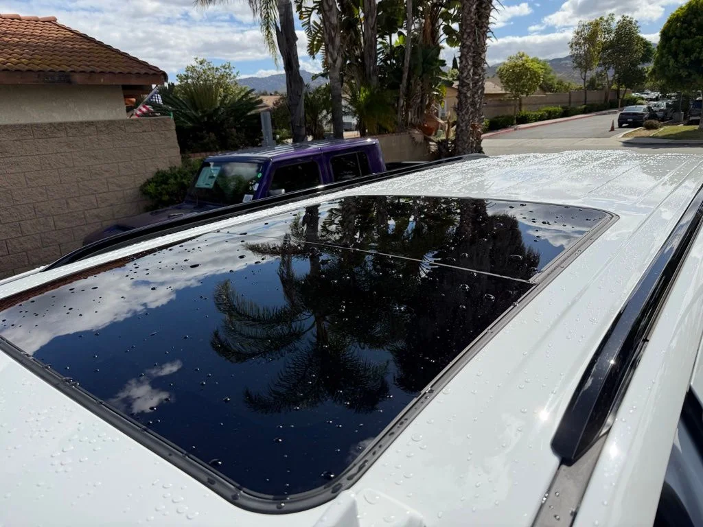 Used 2024 White GMC AT4 image 9