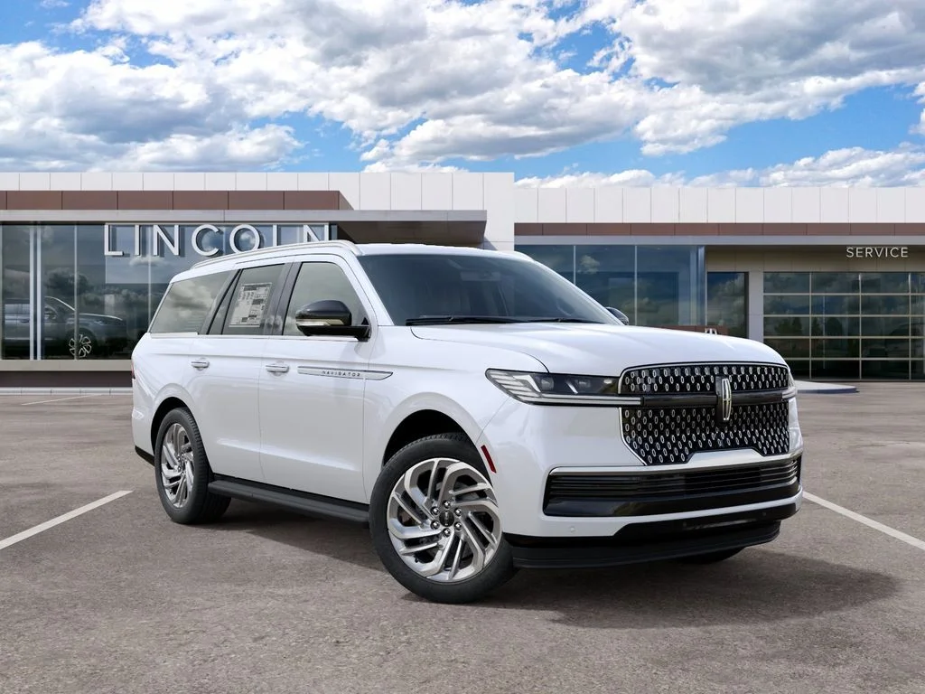 New 2027 Pristine White Metallic Tri-Coat Lincoln Premiere image 4
