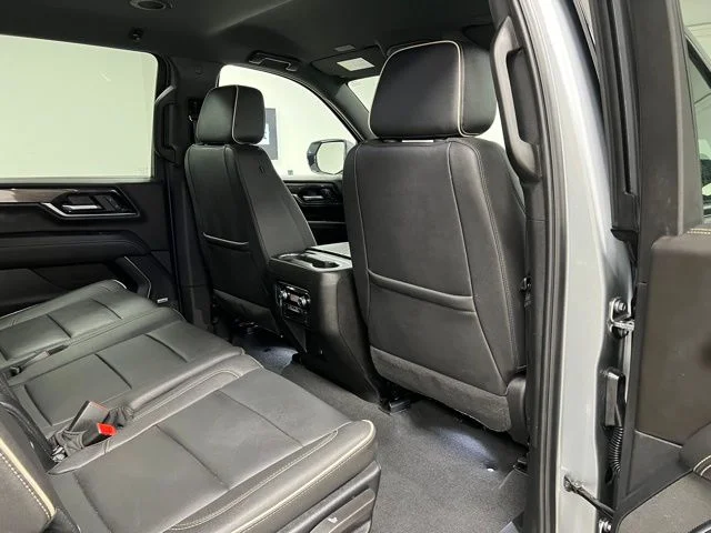 Used 2025 Gray GMC Elevation image 53