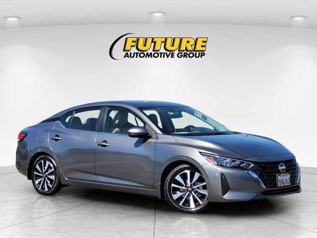 Used 2025 Gray Nissan SV image 1