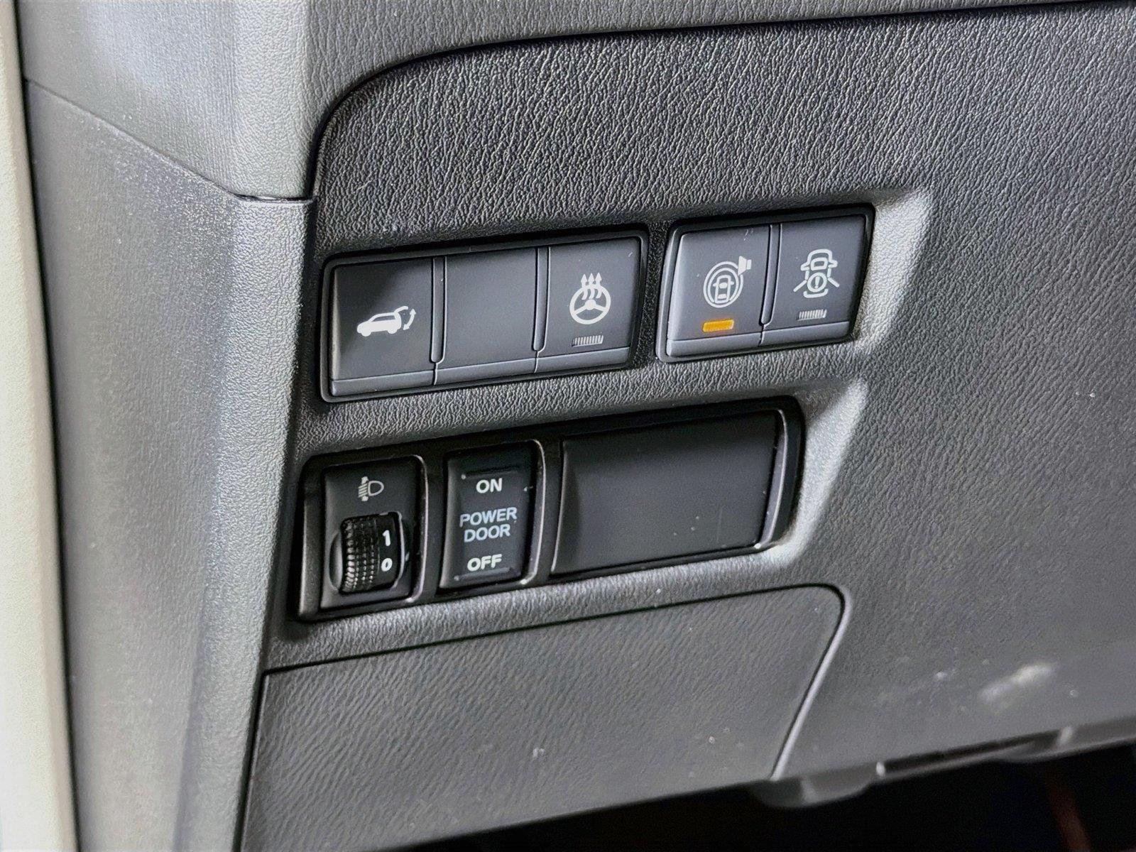 Used 2020 Liquid Platinum INFINITI LUXE image 10