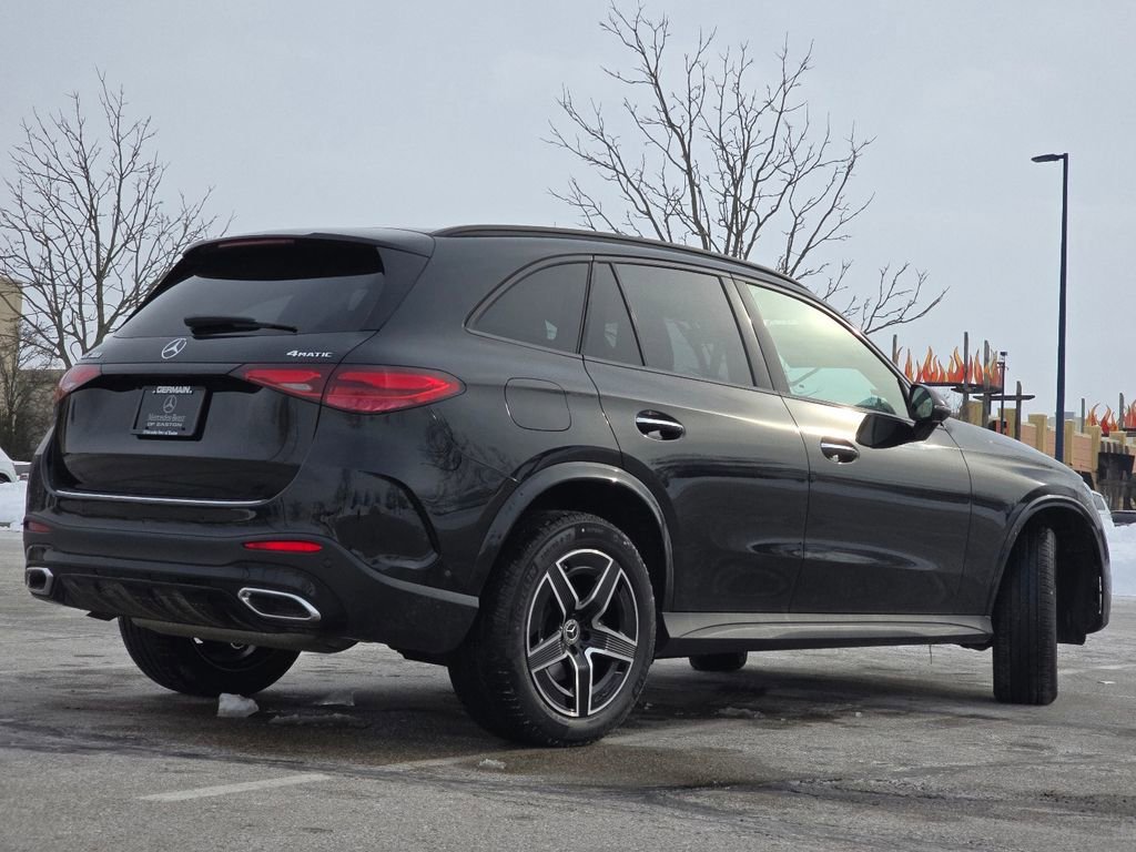 New 2026 Black Mercedes-Benz GLC 300 image 54