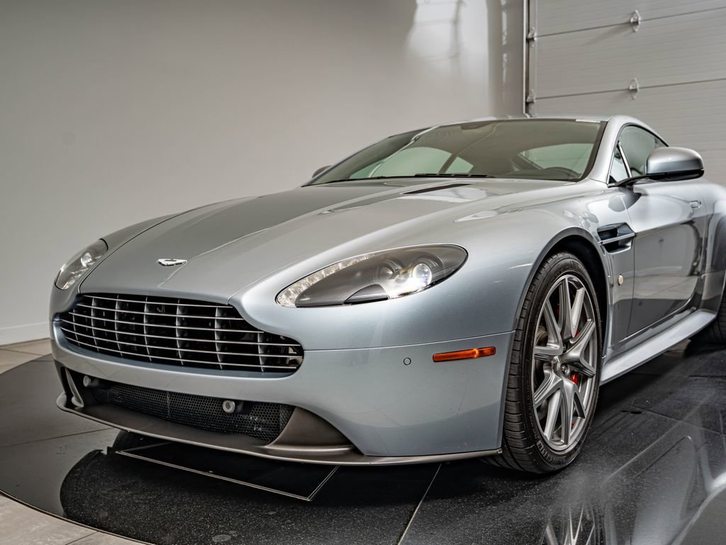 Used 2015 Skyfall Silver Aston Martin  image 12
