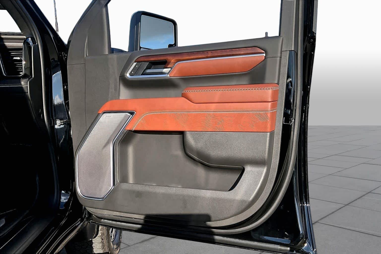 Used 2026 Onyx Black GMC Denali Ultimate image 23
