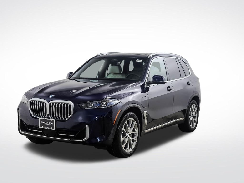 2026 BMW X5 xDrive50e's photo