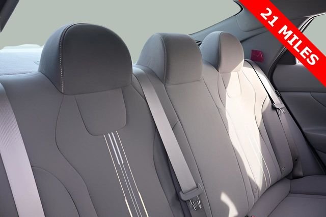 2025 Hyundai Elantra SEL - Photo 14