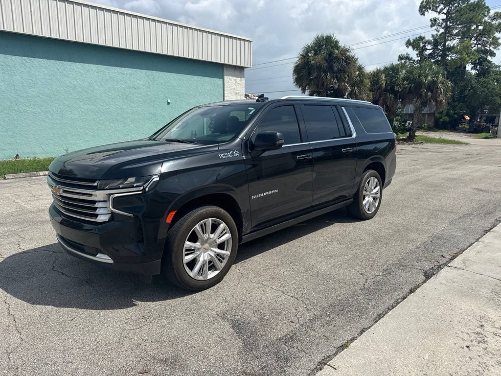 2023 Chevrolet Suburban High Country RWD photo
