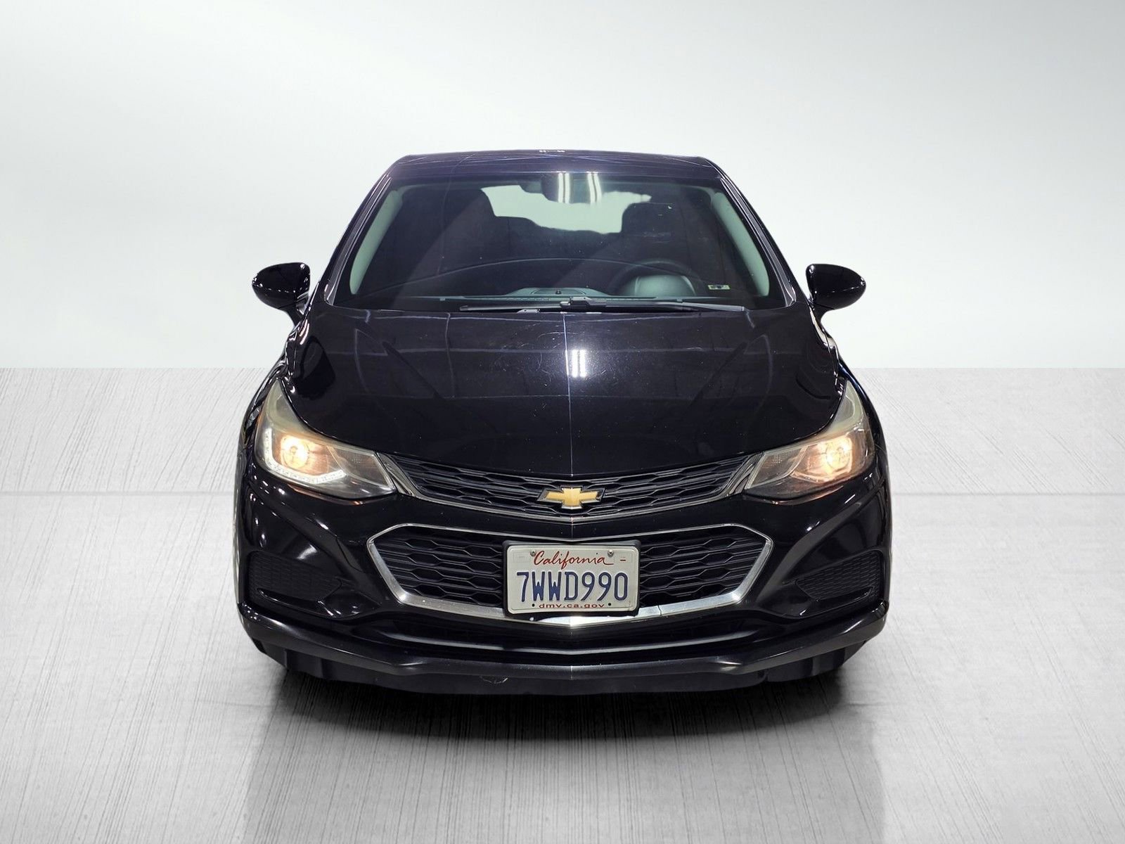 Used 2017 Chevrolet Cruze LT with VIN 1G1BE5SMXH7190652 for sale in Long Beach, CA