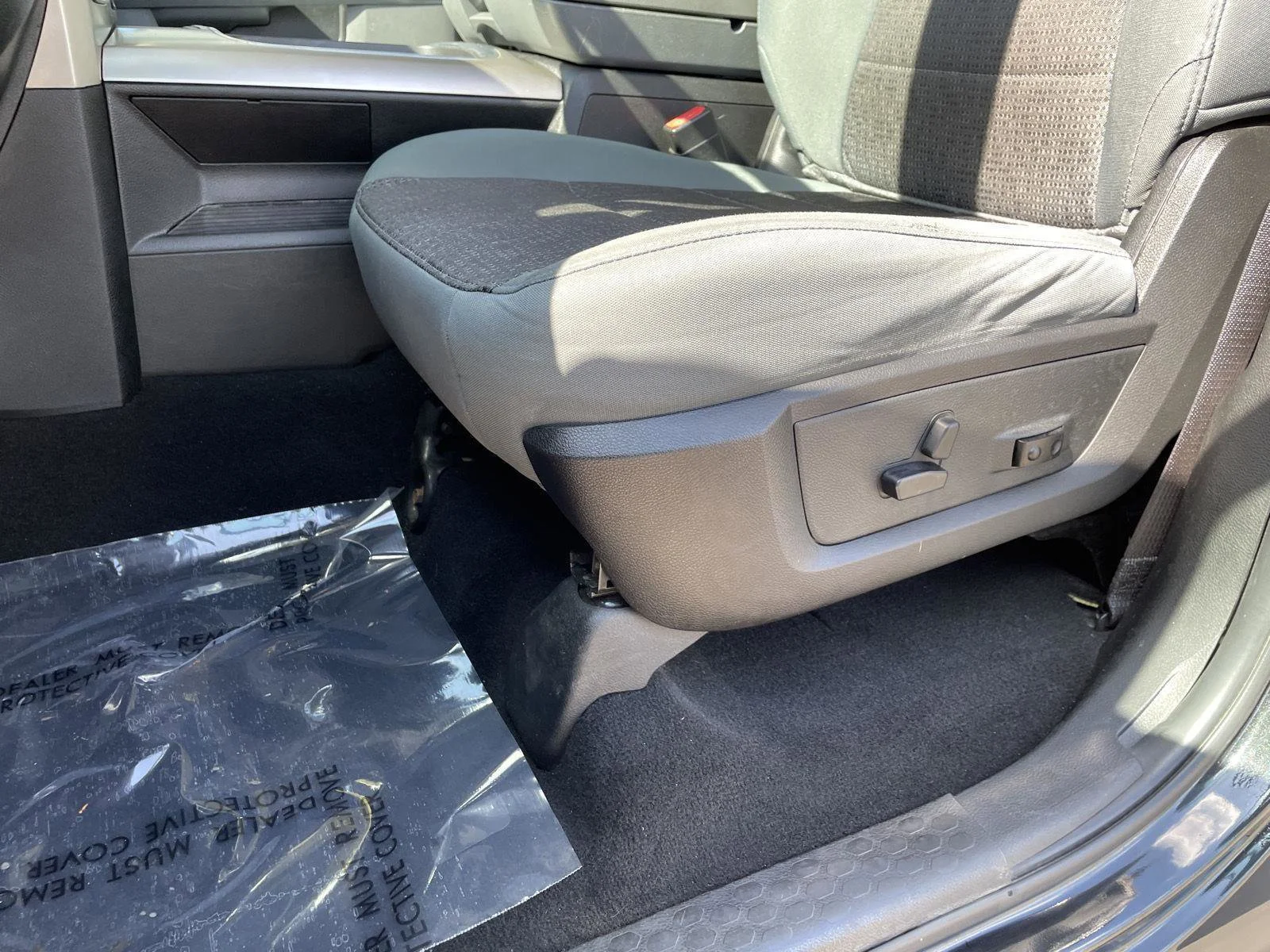 Used 2018 Brilliant Black Crystal Pearlcoat Ram Big Horn image 4