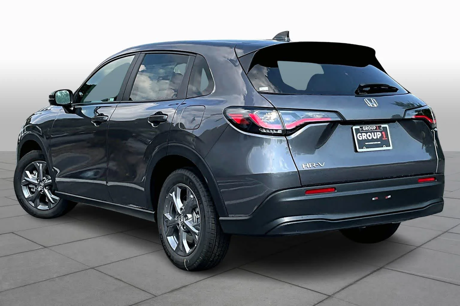 New 2026 Modern Steel Metallic Honda LX image 7