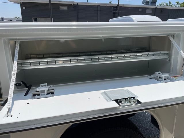New 2026 Oxford White Ford F-250® XL image 45