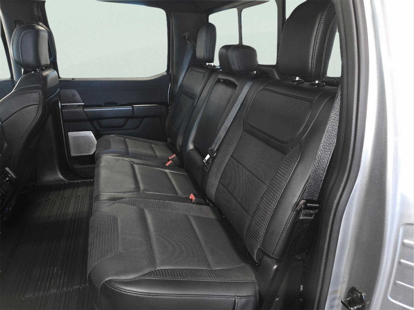 Used 2023 Iconic Silver Ford Raptor image 34