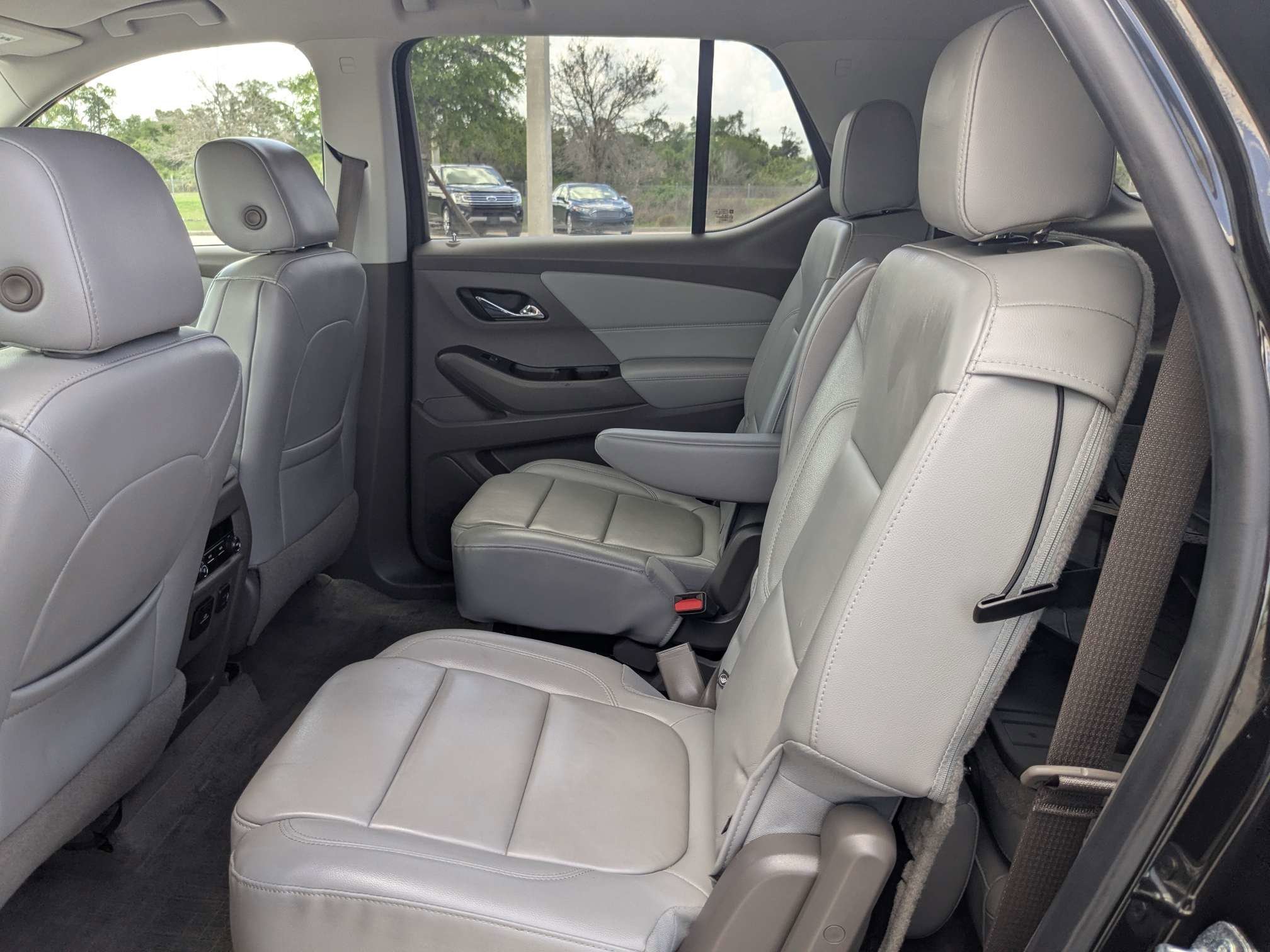 Used 2019 Mosaic Black Metallic Chevrolet LT Leather image 17