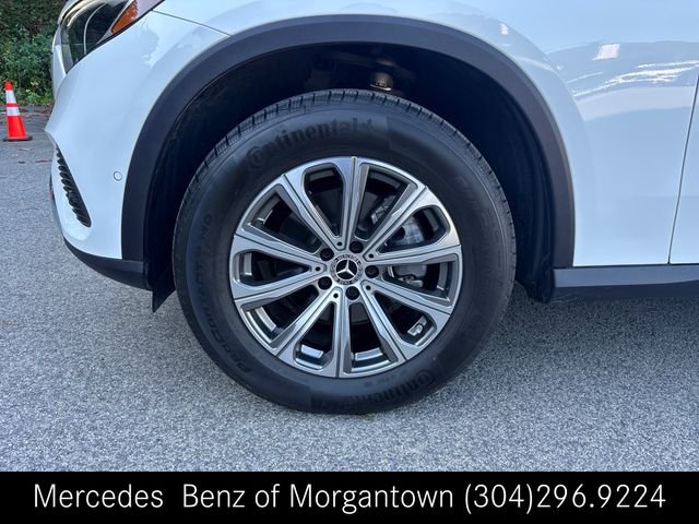 Certified Used 2025 White Mercedes-Benz GLC 300 image 9