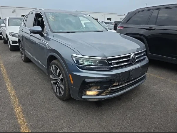 Used 2020 Gray Volkswagen 2.0T SEL Premium R-Line image 2