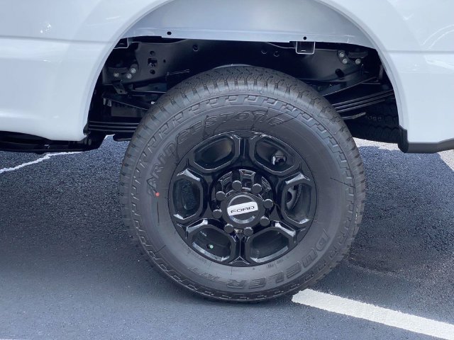 New 2026 Oxford White Ford XL image 6