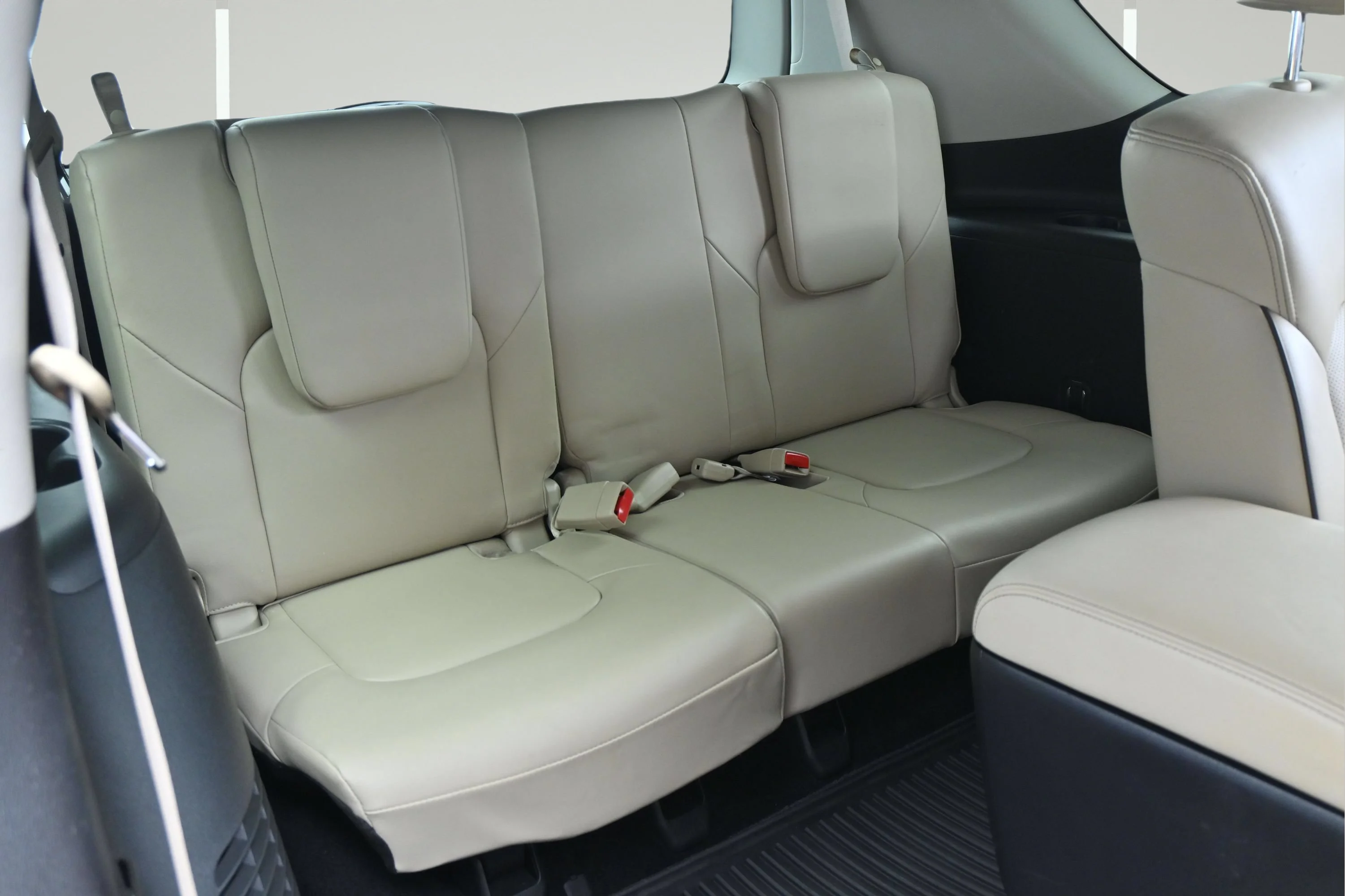 Certified Used 2024 Super Black Nissan SL image 14