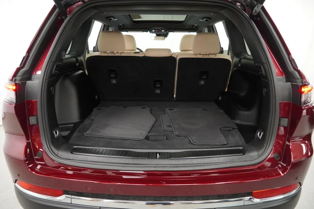 Used 2025 Red Jeep Limited image 38