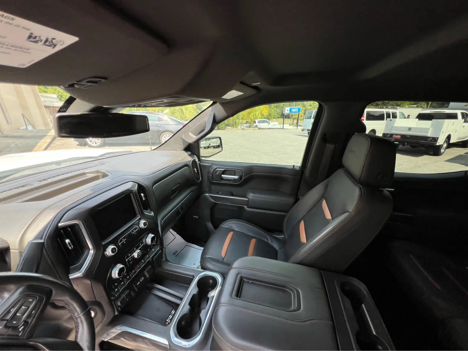 Used 2021 SUMMIT WHITE GMC AT4 image 11