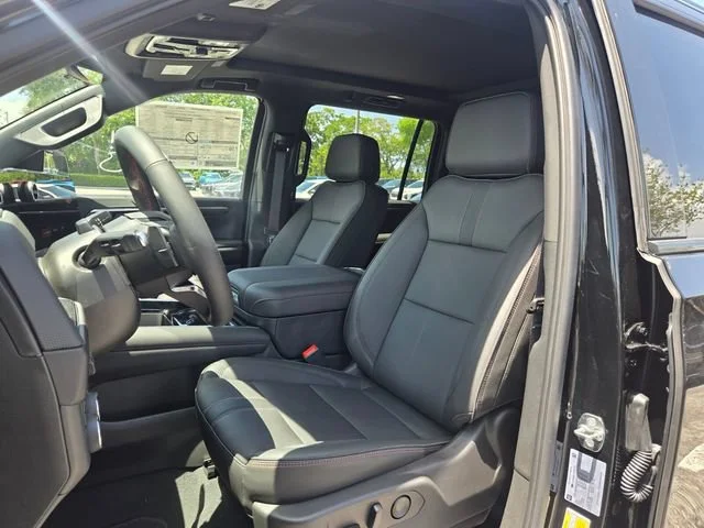 2026 Chevrolet Suburban RST - Photo 5