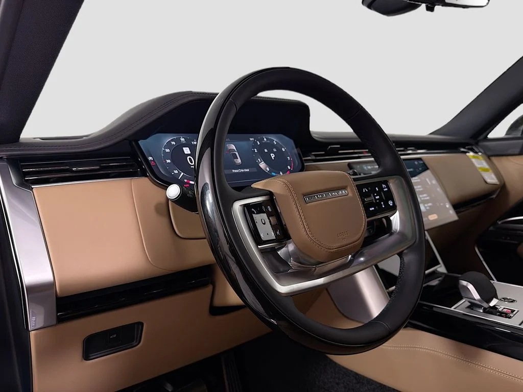 New 2026 Santorini Black Land Rover SE image 9