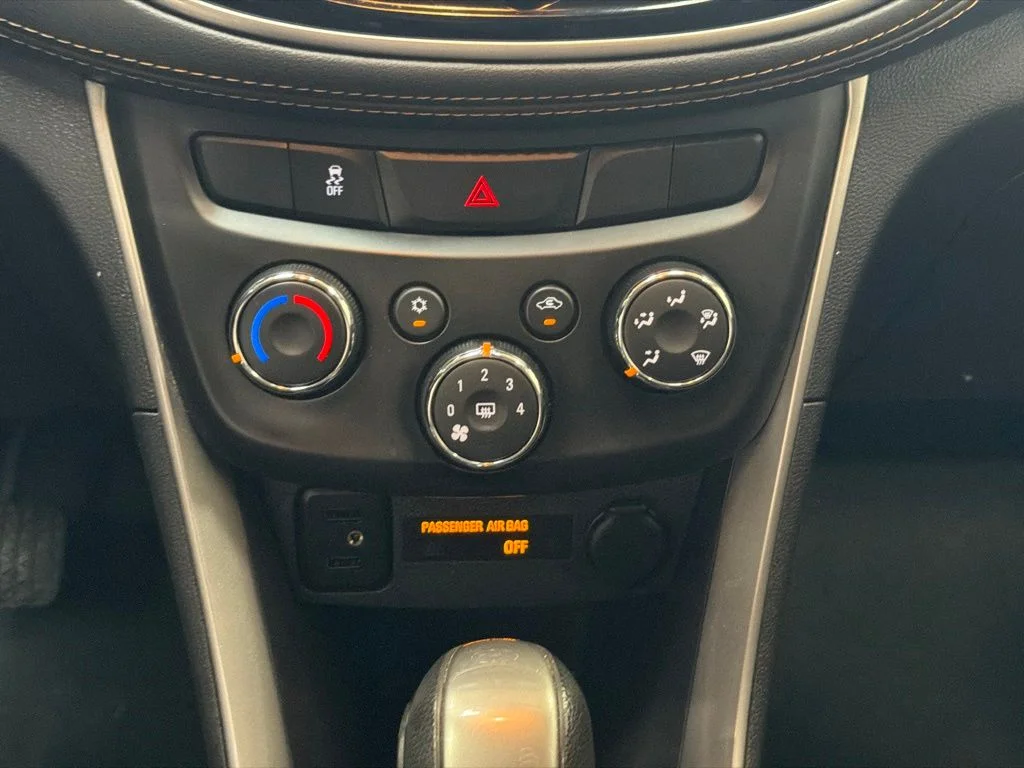 Used 2022 Blue Chevrolet LT image 20