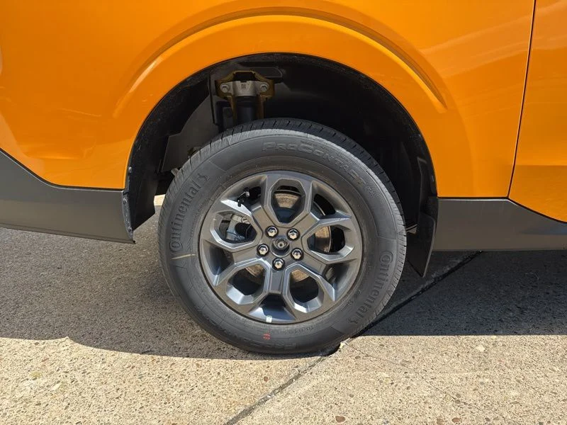 New 2026 Orange Fury Metallic Tri-Coat Ford XLT image 9