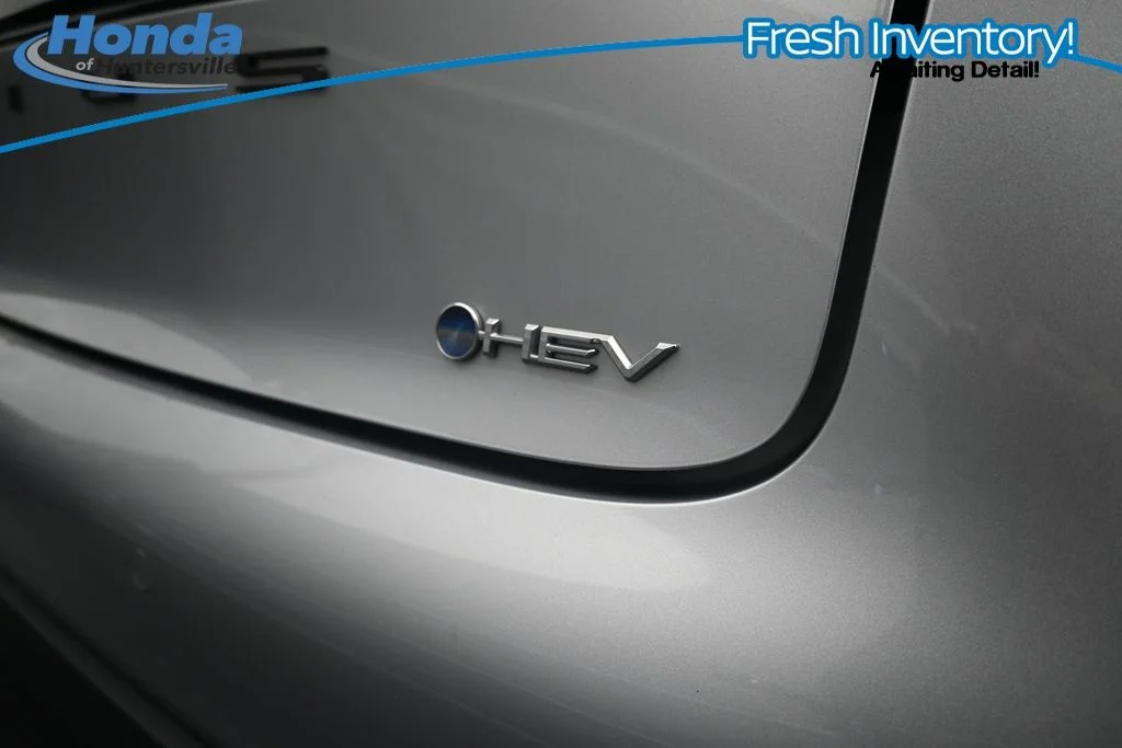 Used 2025 Cutting Edge Toyota LE image 12