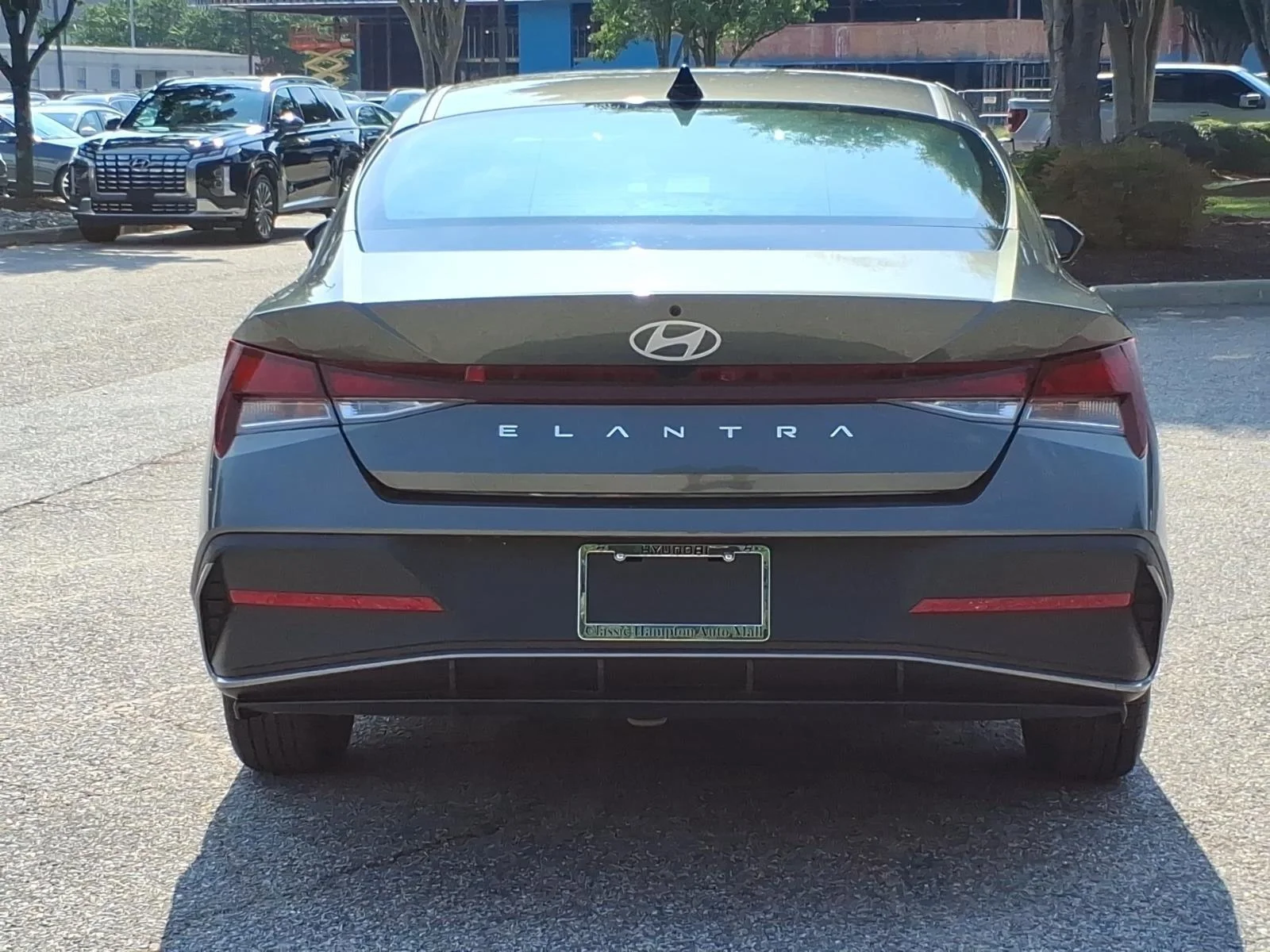 Certified Used 2025 Amazon Gray Hyundai SE image 9